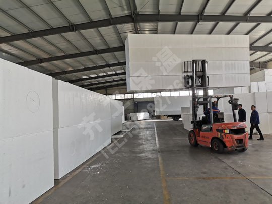 說說在建筑行業中聚乙烯泡沫板有哪些應用