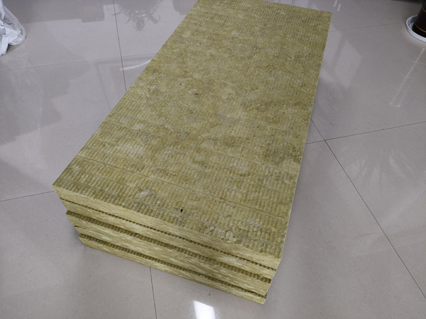 關于巖棉板的產品優(yōu)勢特點和應用領域。